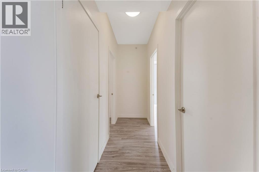 128 N KING Street N Unit# 904, Waterloo, Ontario, N2J0E9 — Photo 3
