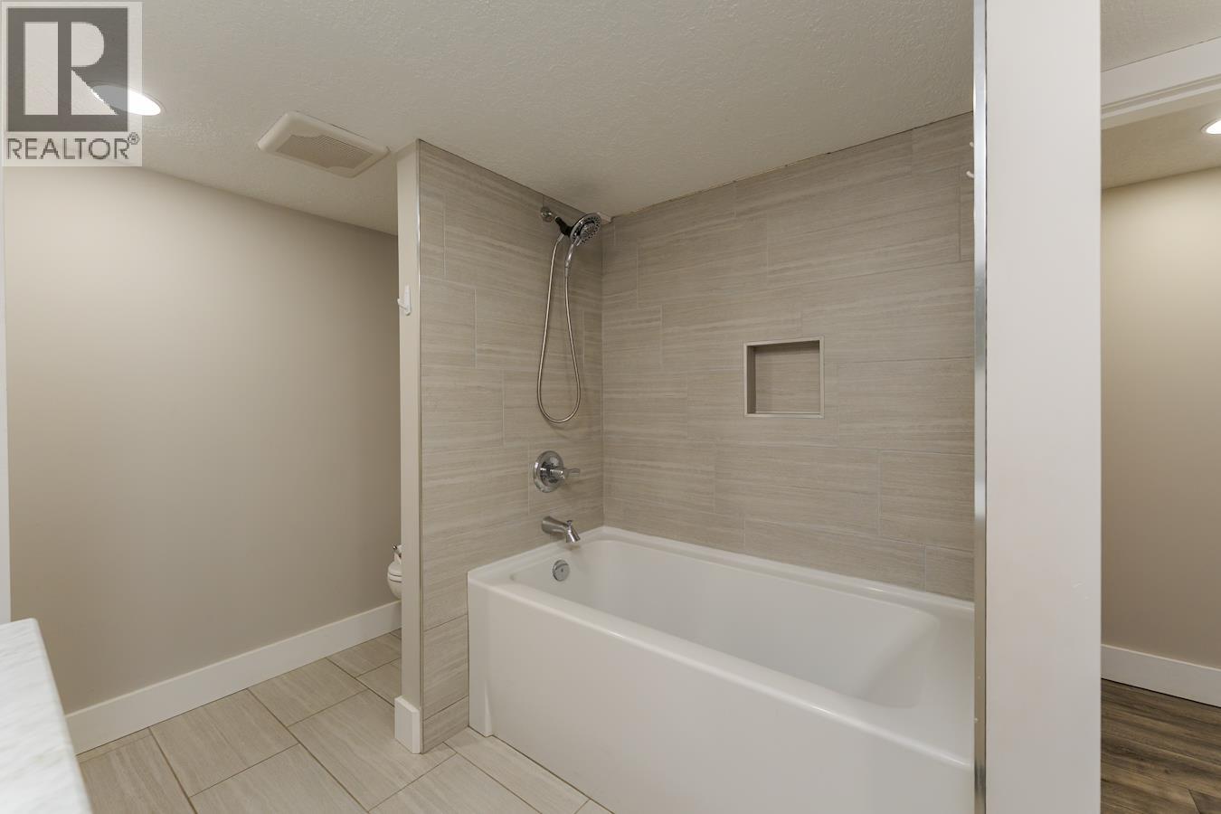 5620 MCGRATH PLACE - 36