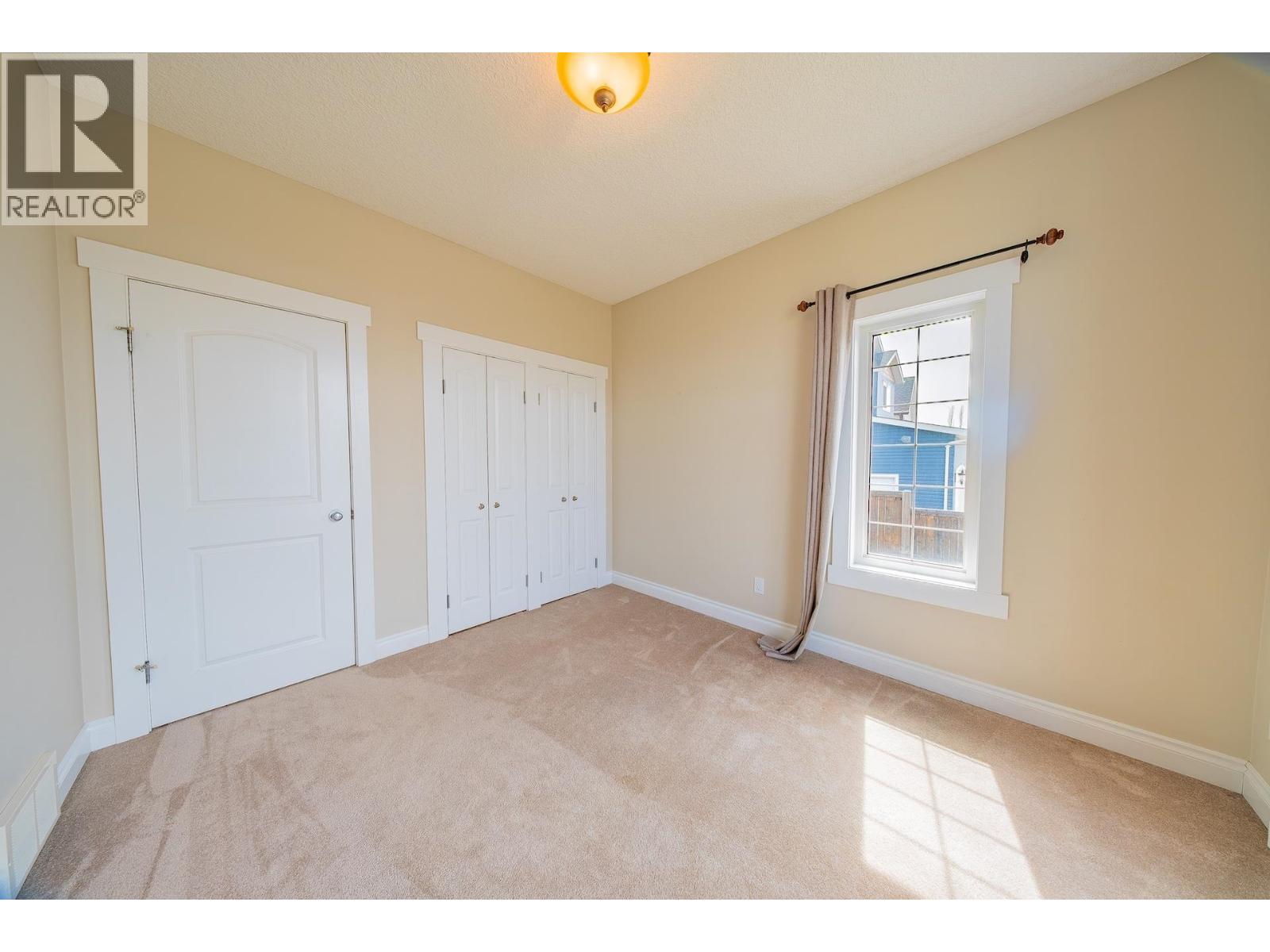 11003 88A STREET - 23