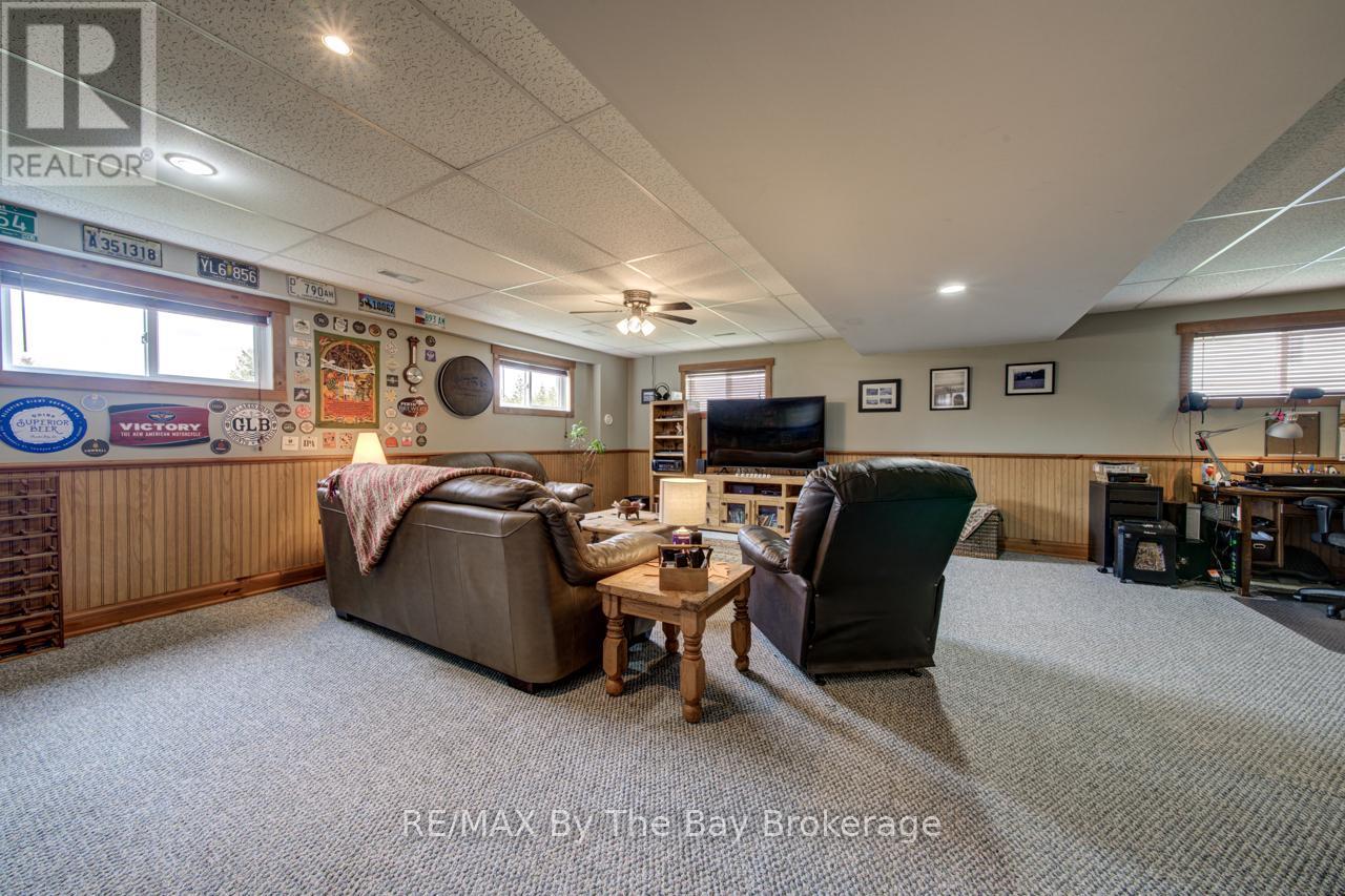 794140 OSPREY CLEARVIEW TOWNLINE - 24
