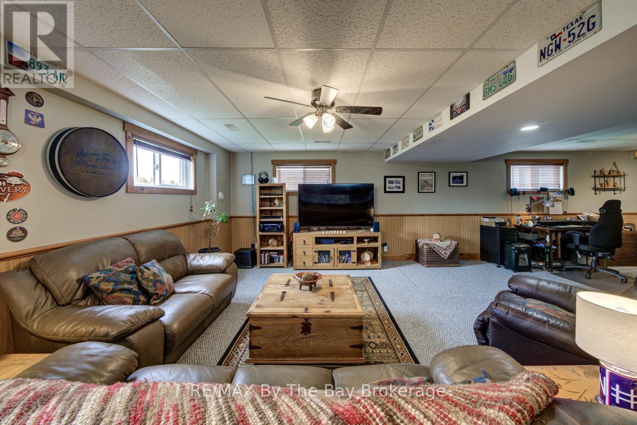 794140 OSPREY CLEARVIEW TOWNLINE - 29