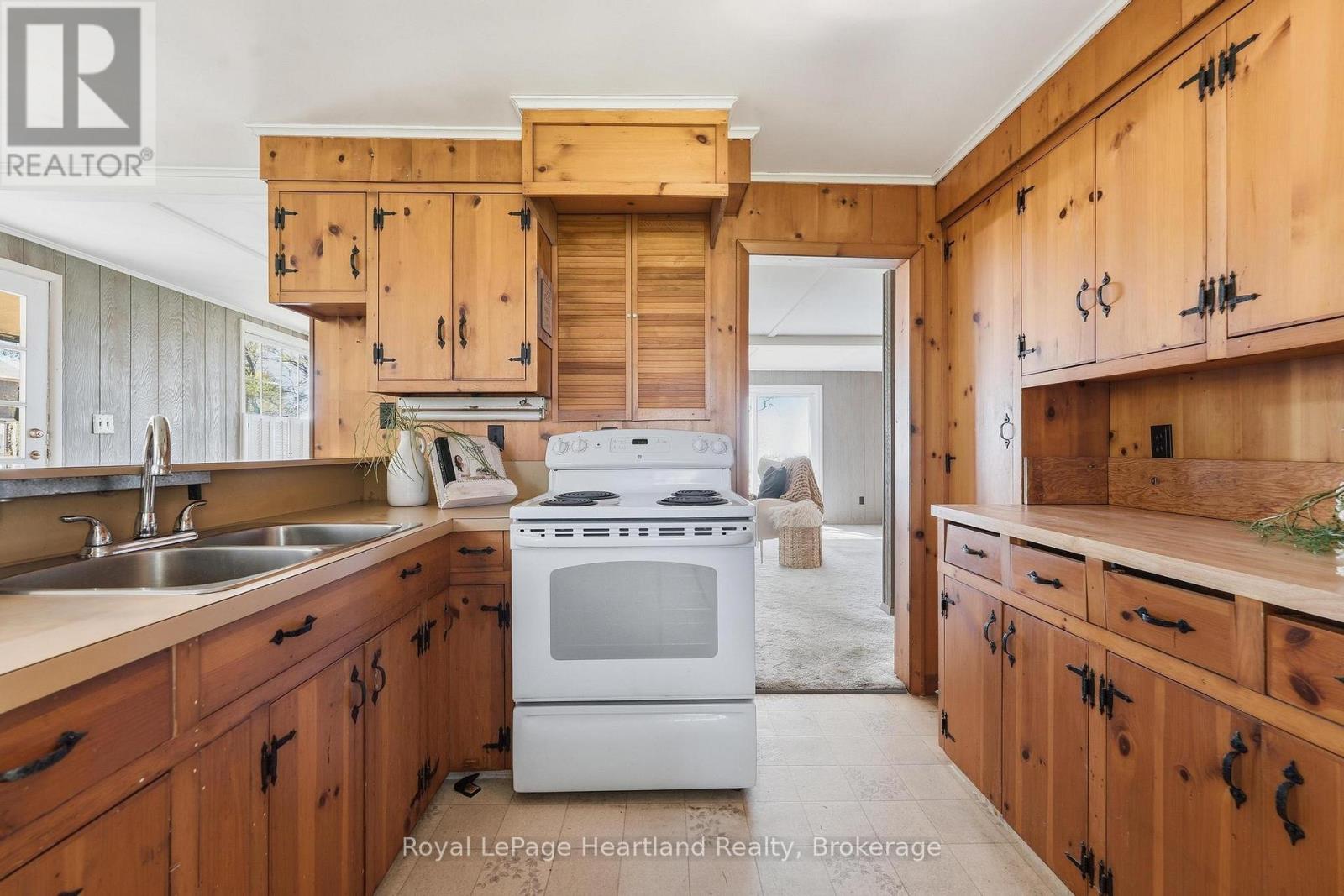 33730 SMITH AVENUE - 11