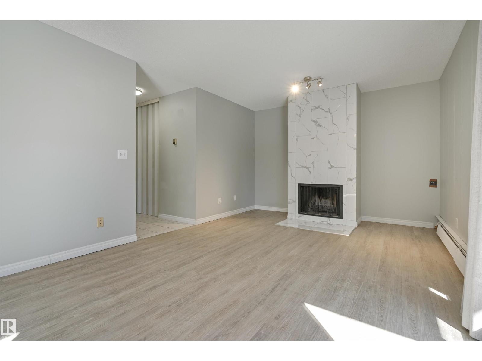 #113 10838 108 ST NW, Edmonton