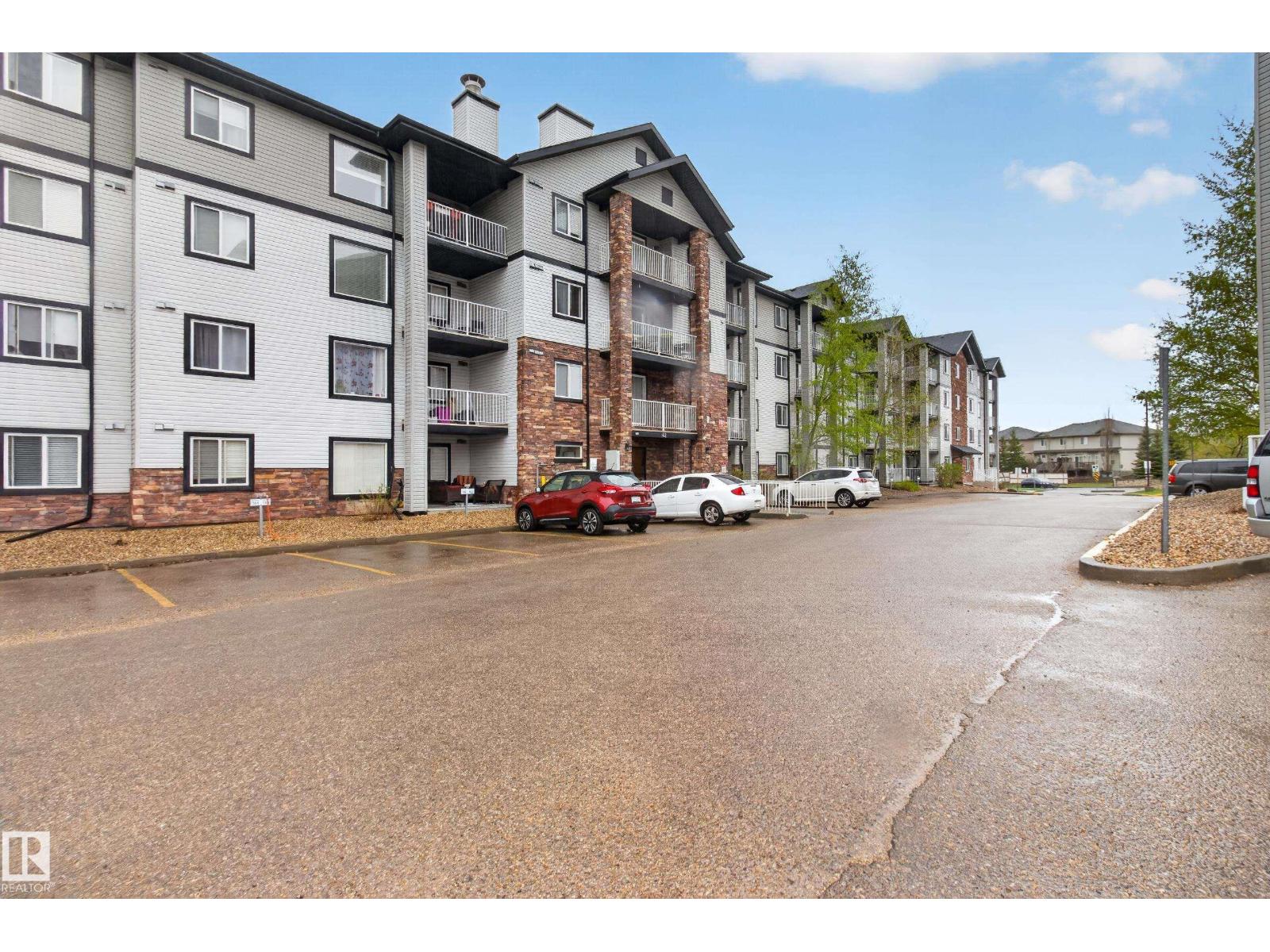 #322 42 SUMMERWOOD BV, Sherwood Park