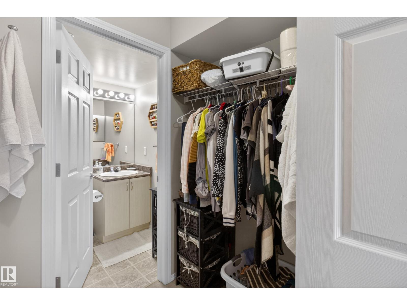 #322 42 SUMMERWOOD BV, Sherwood Park
