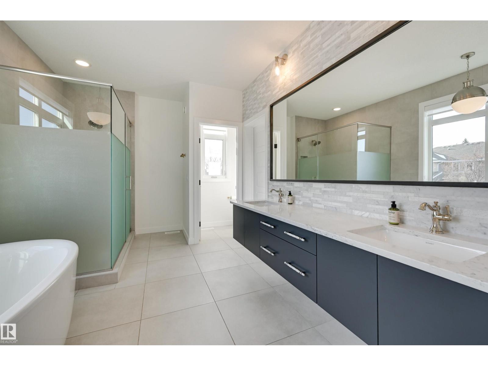 5501 109A ST NW - 36