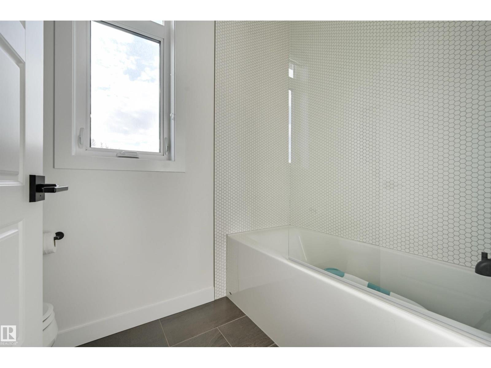 5501 109A ST NW - 42