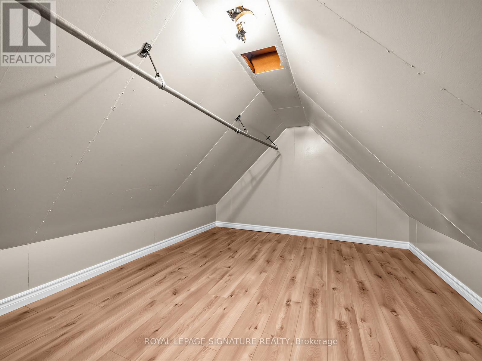 1157 ROSELAWN AVENUE - 26