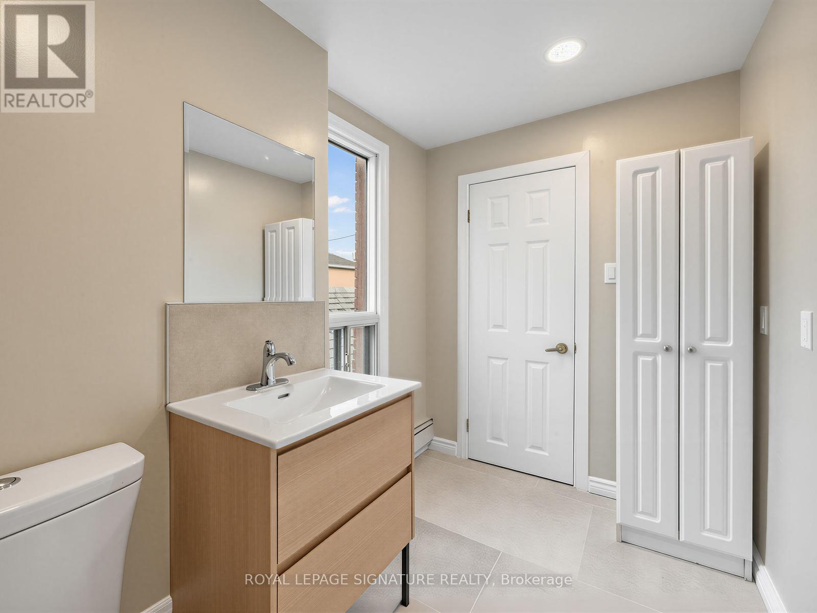 1157 ROSELAWN AVENUE - 24