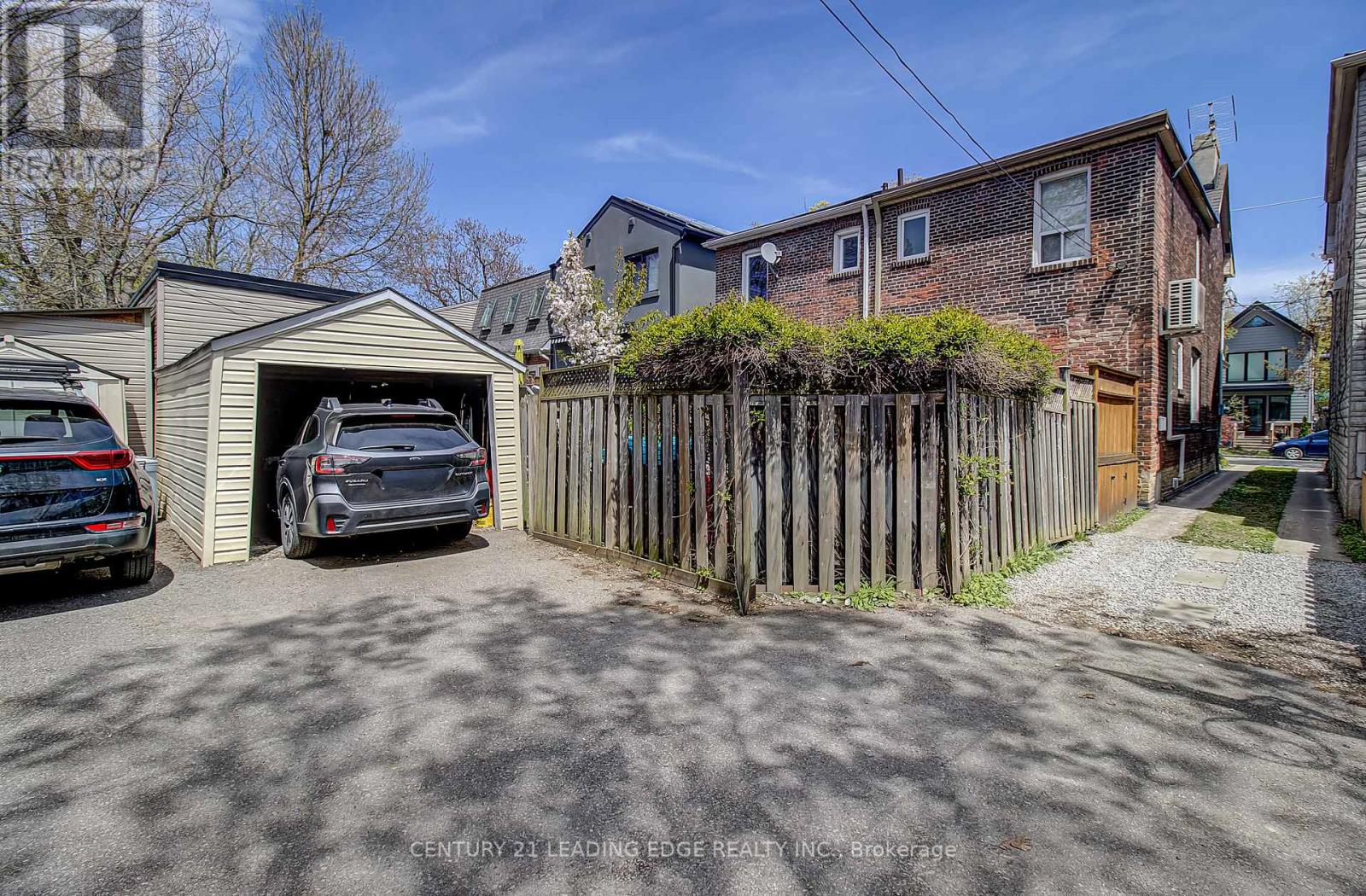 106 PARKMOUNT ROAD - 37