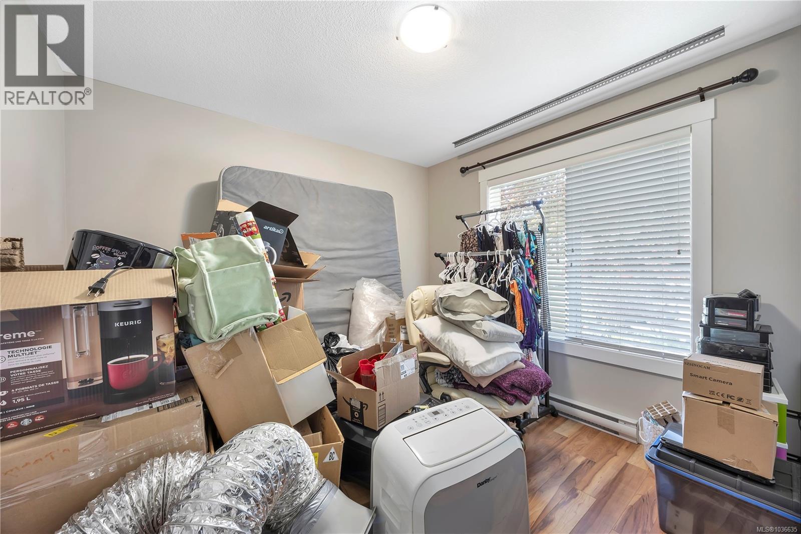 1054 Southwood Dr - 12
