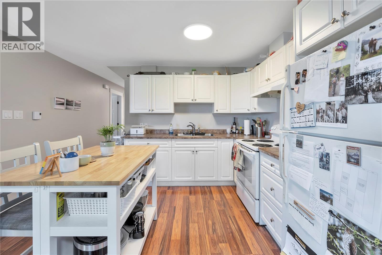 1054 Southwood Dr - 20