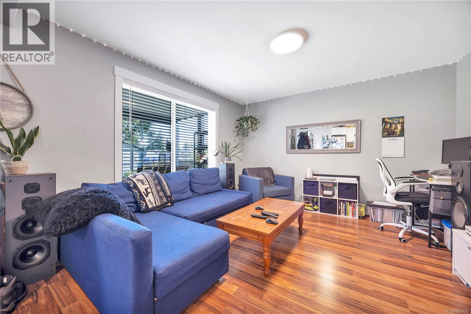1054 Southwood Dr - 23