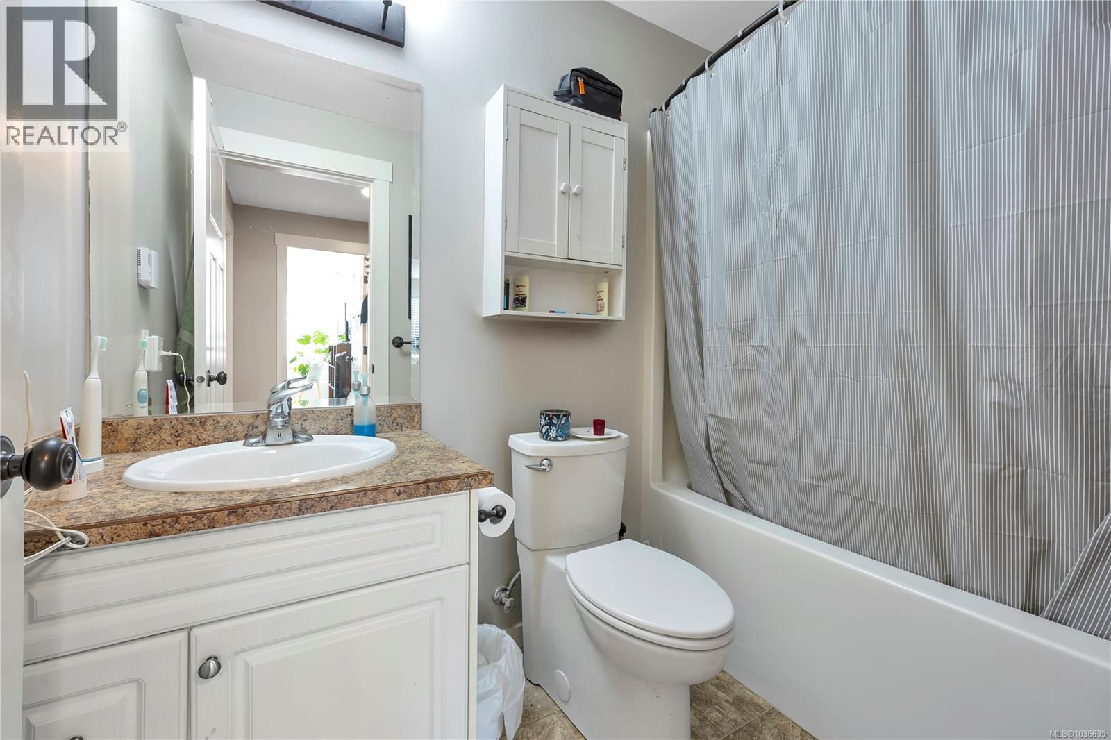 1054 Southwood Dr - 24