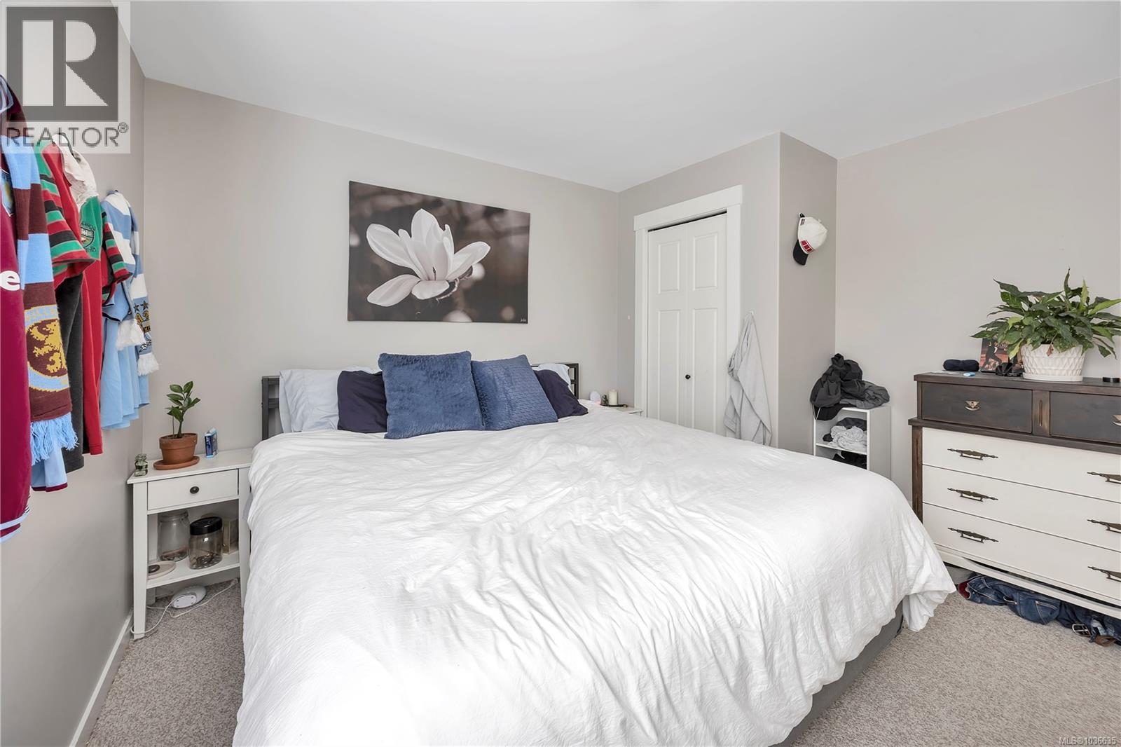 1054 Southwood Dr - 26