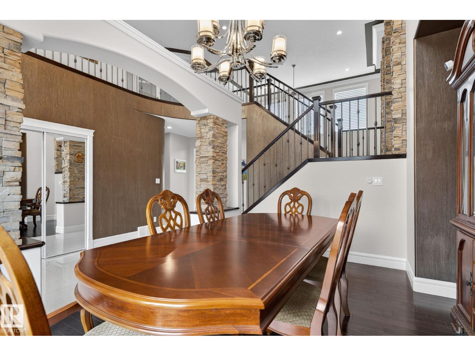 1607 ADAMSON CL SW, Edmonton