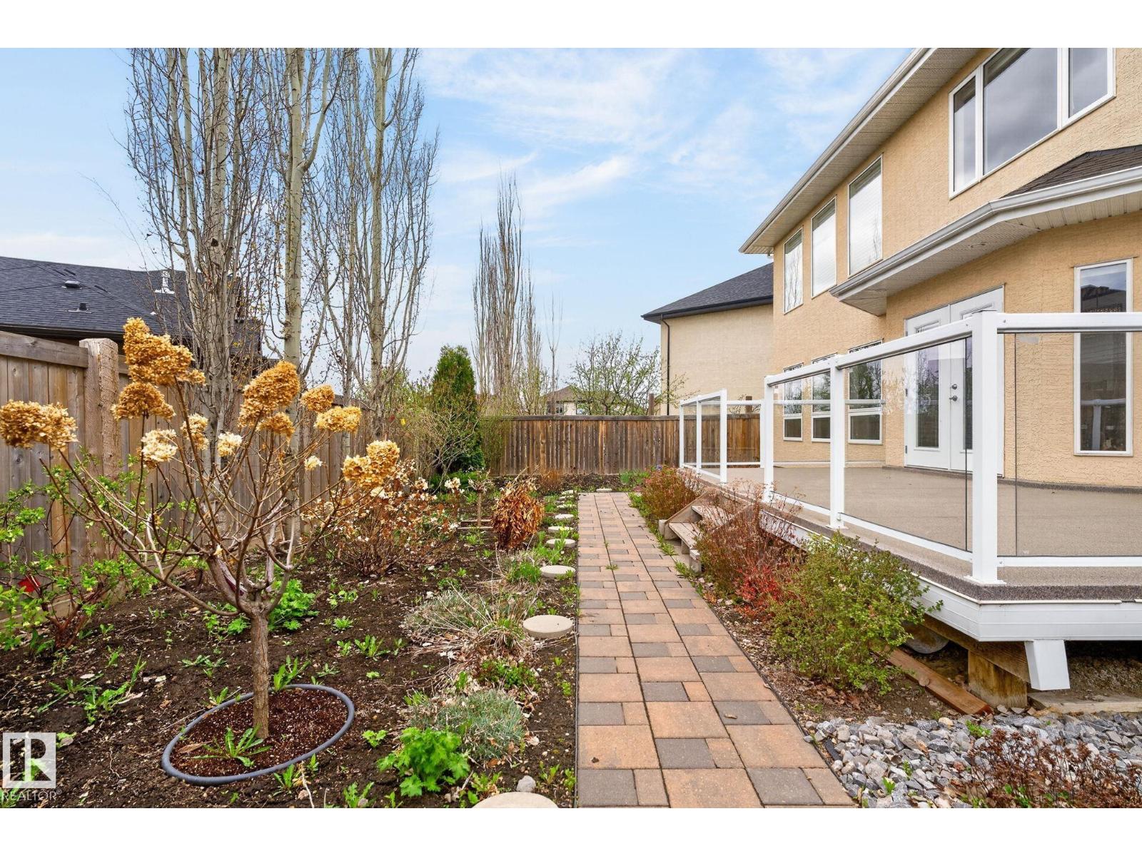 1607 ADAMSON CL SW, Edmonton