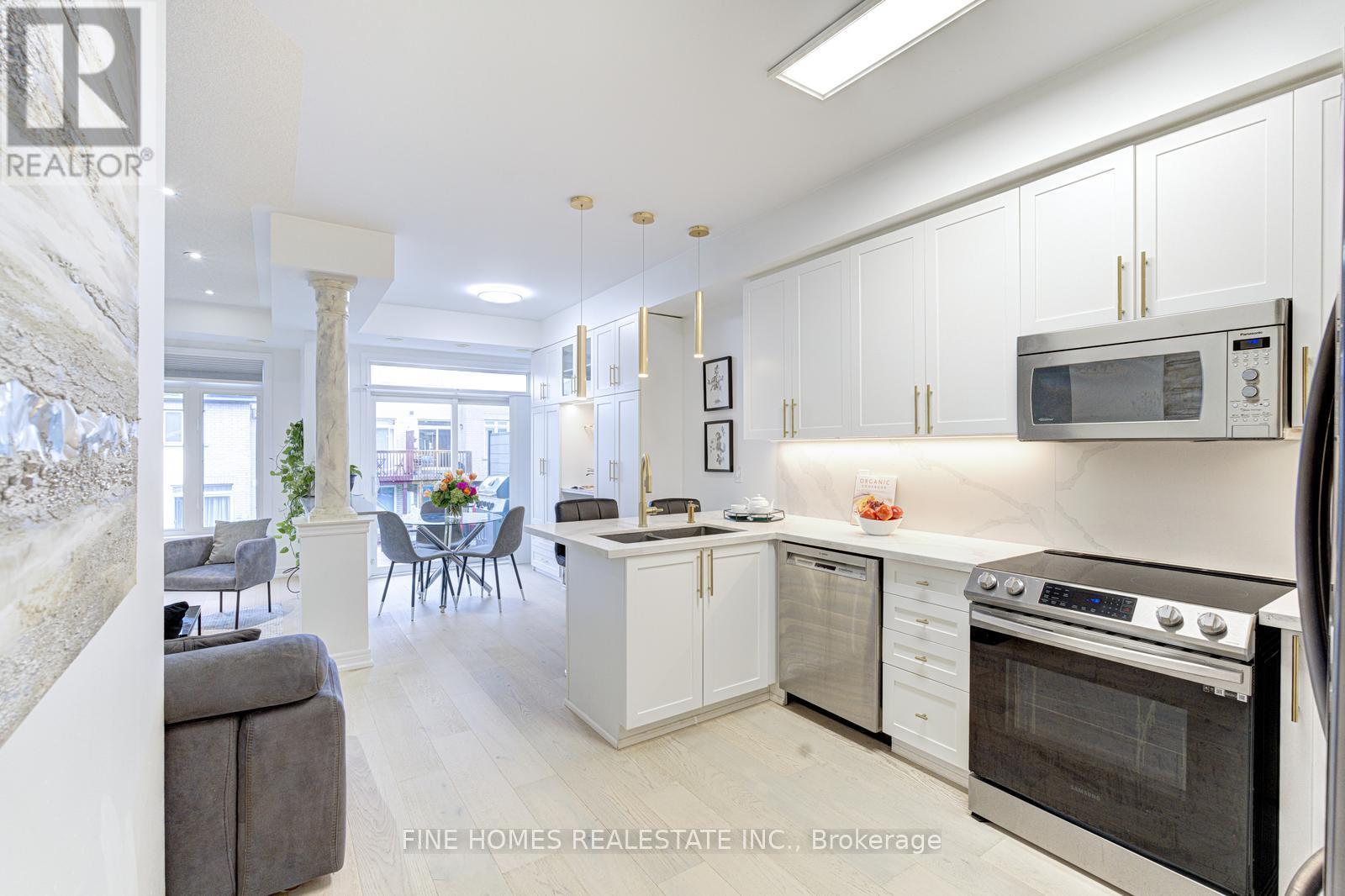 66 GEORGE KIRBY STREET - 11
