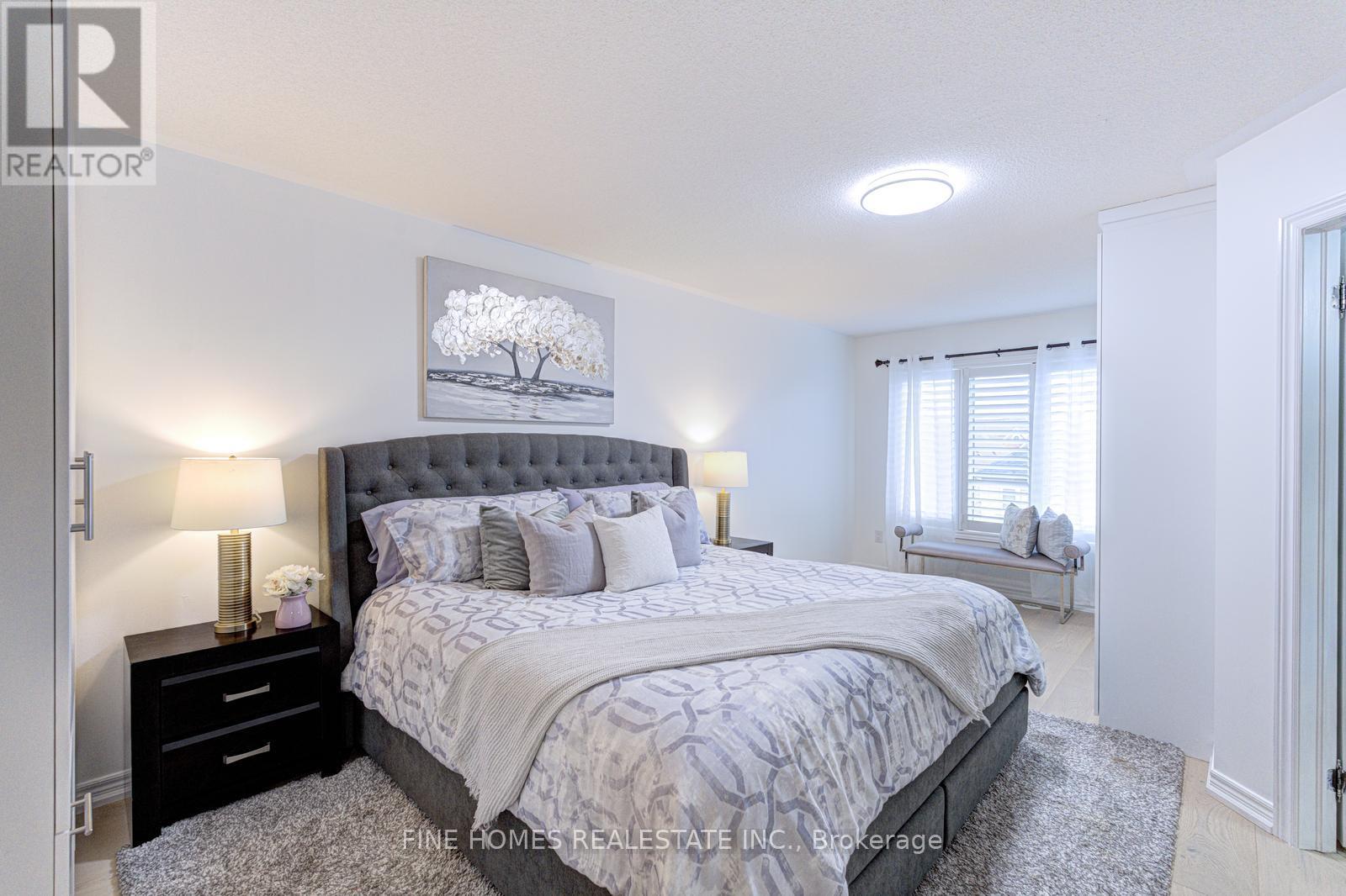 66 GEORGE KIRBY STREET - 24