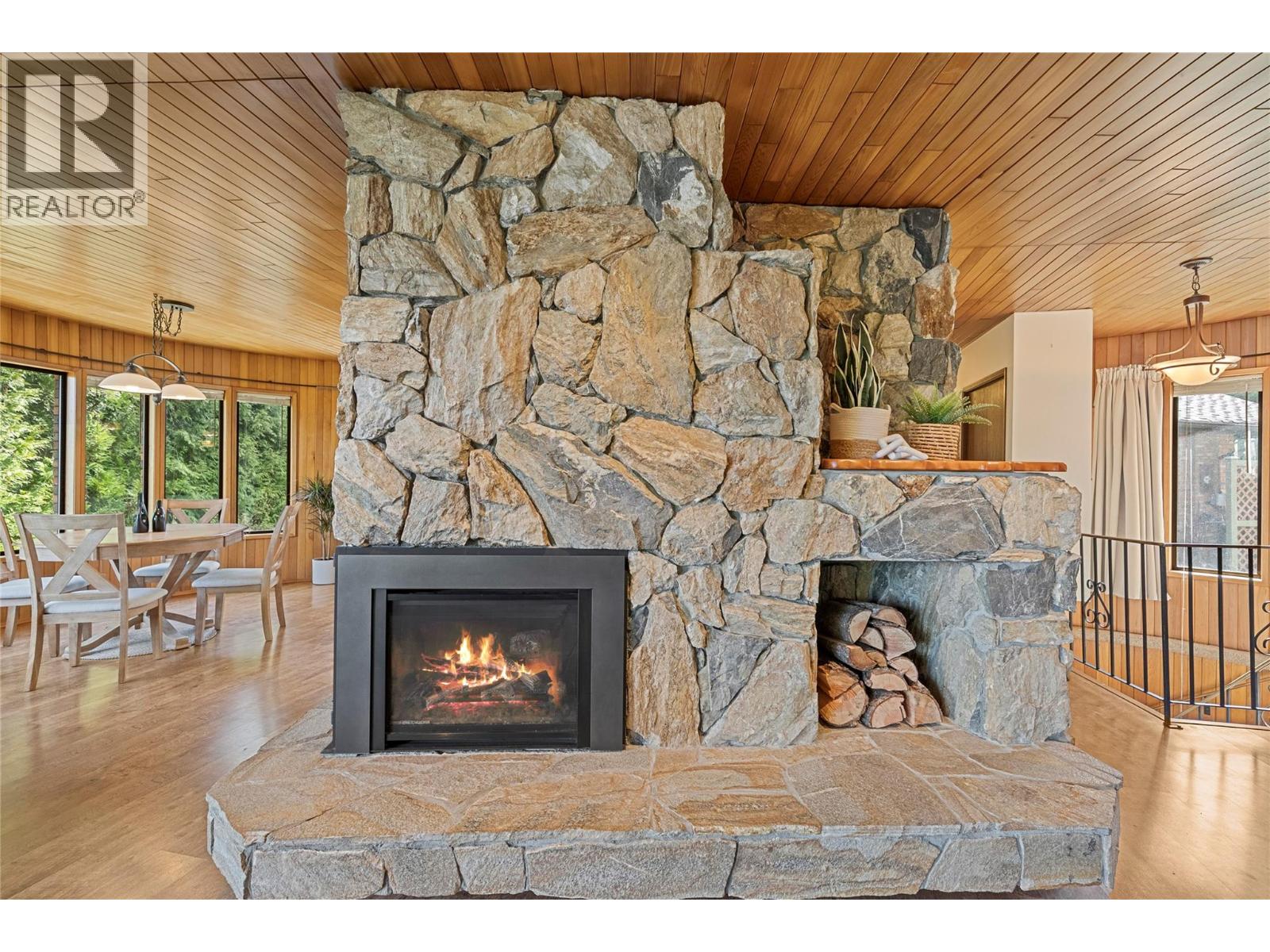 2631 Grand View Place, Blind Bay