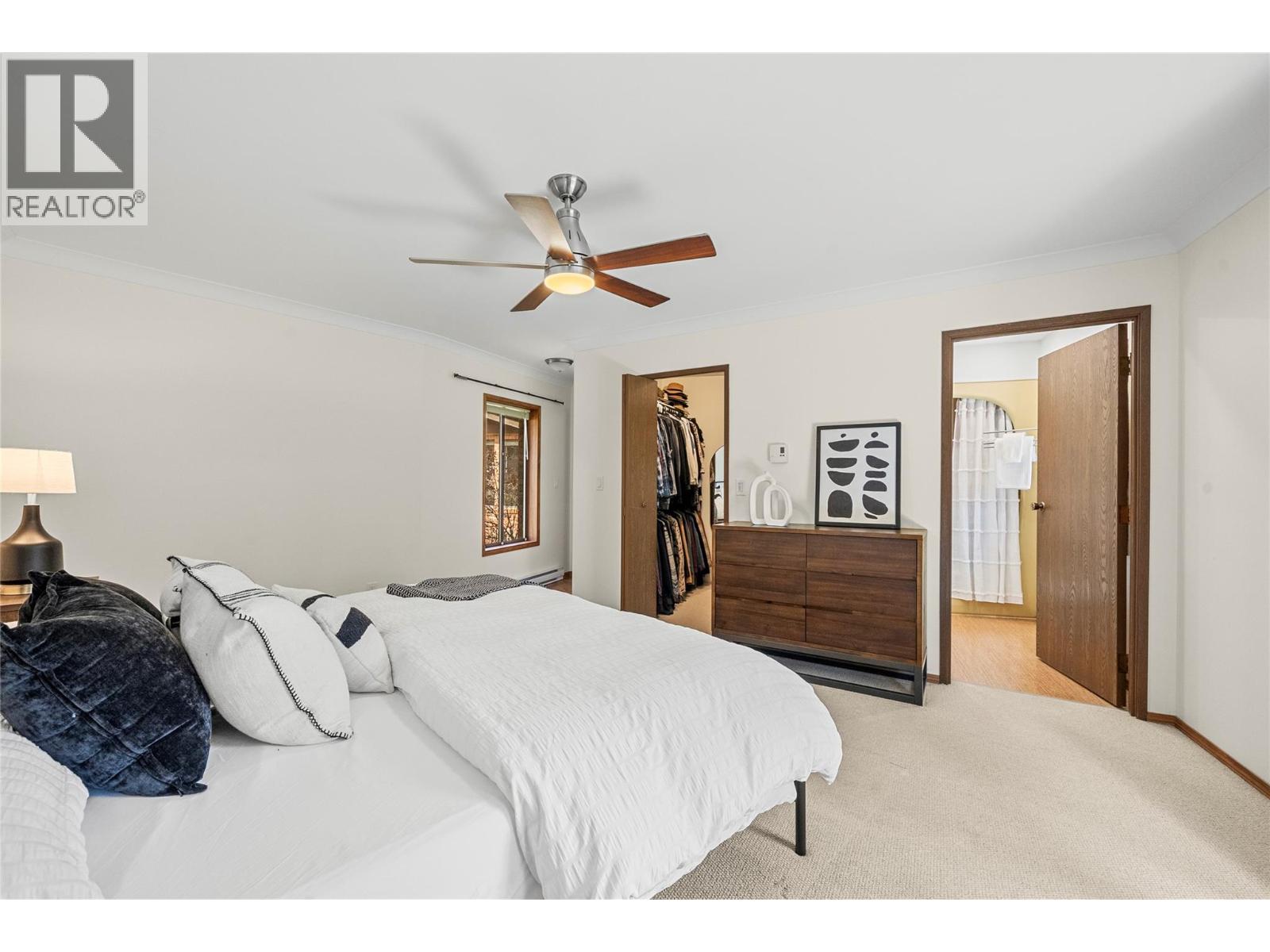 2631 Grand View Place, Blind Bay