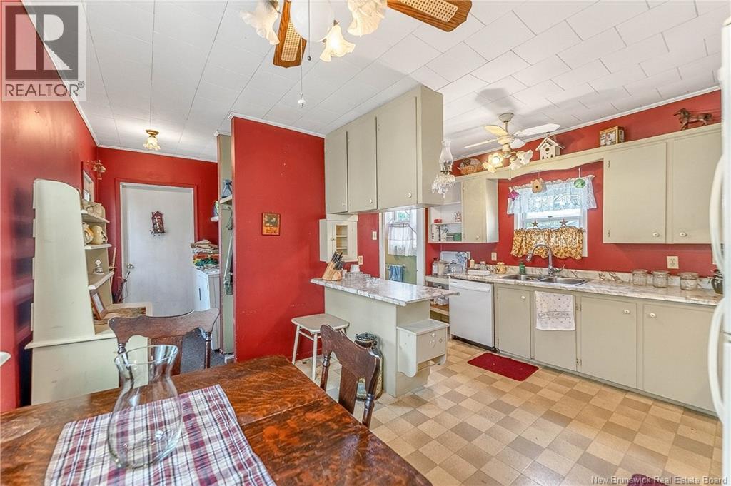 5 Pinewood Street - 12