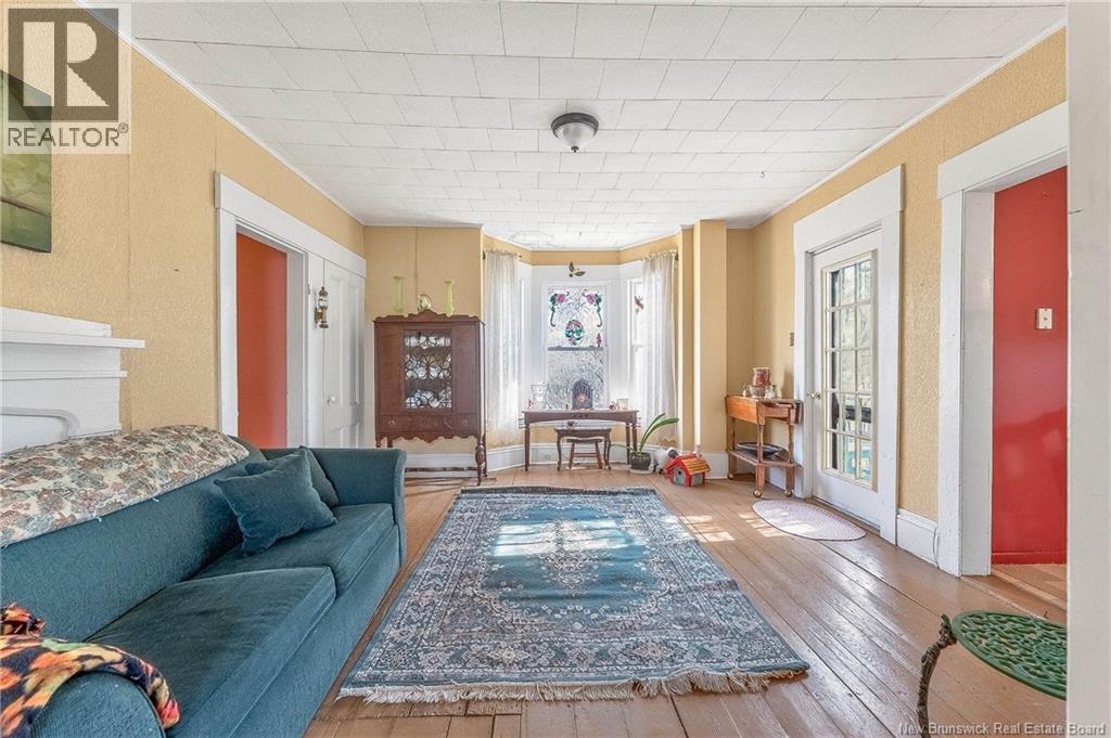 5 Pinewood Street - 22