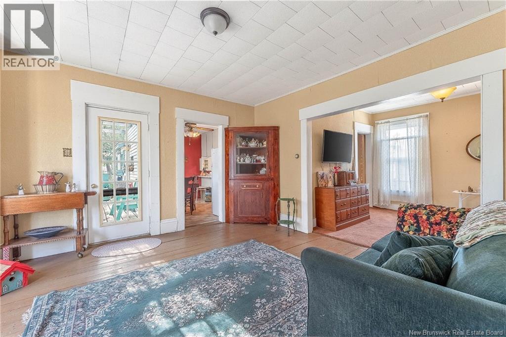 5 Pinewood Street - 27