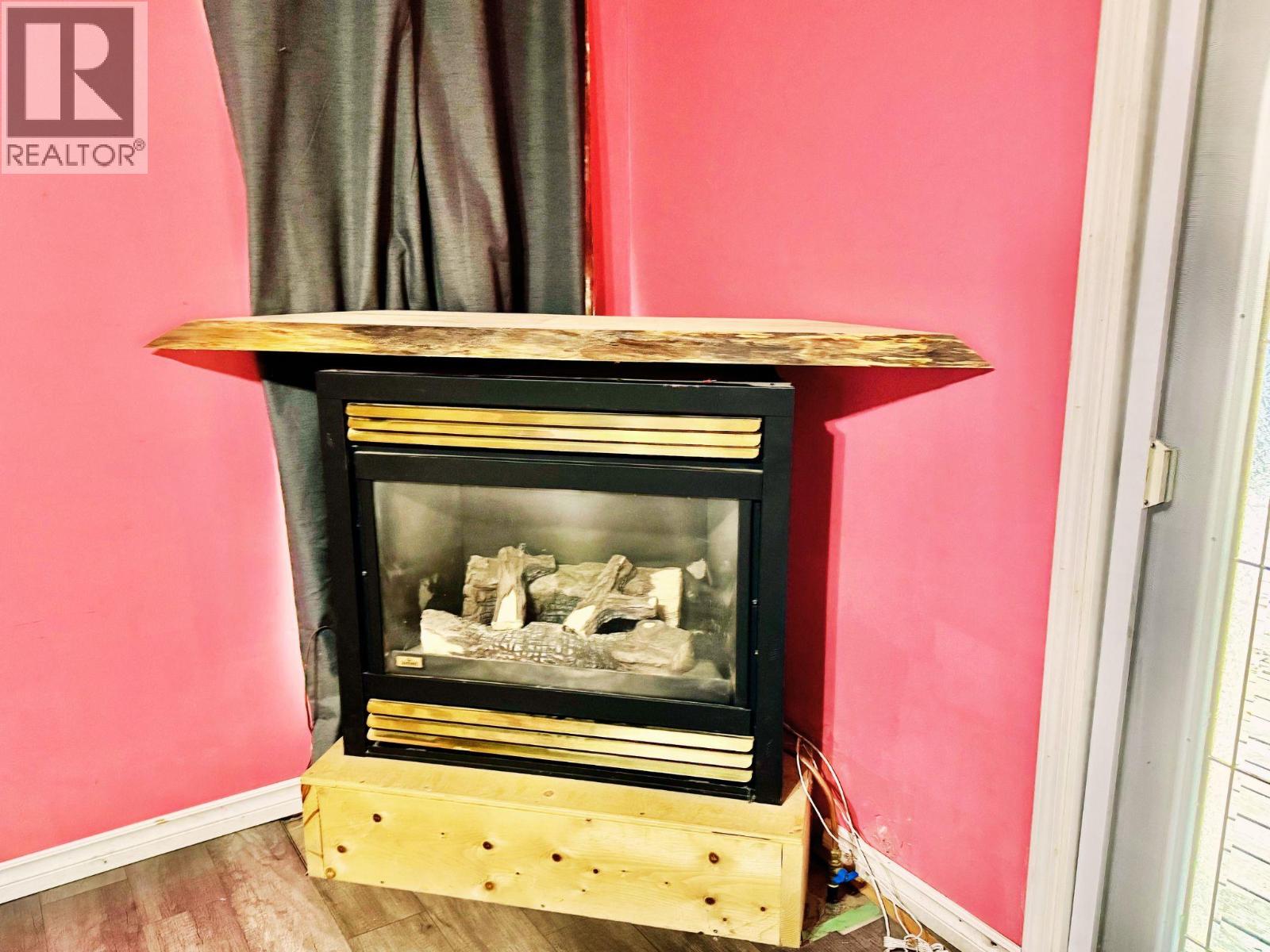  4976 Nash Street, Peachland