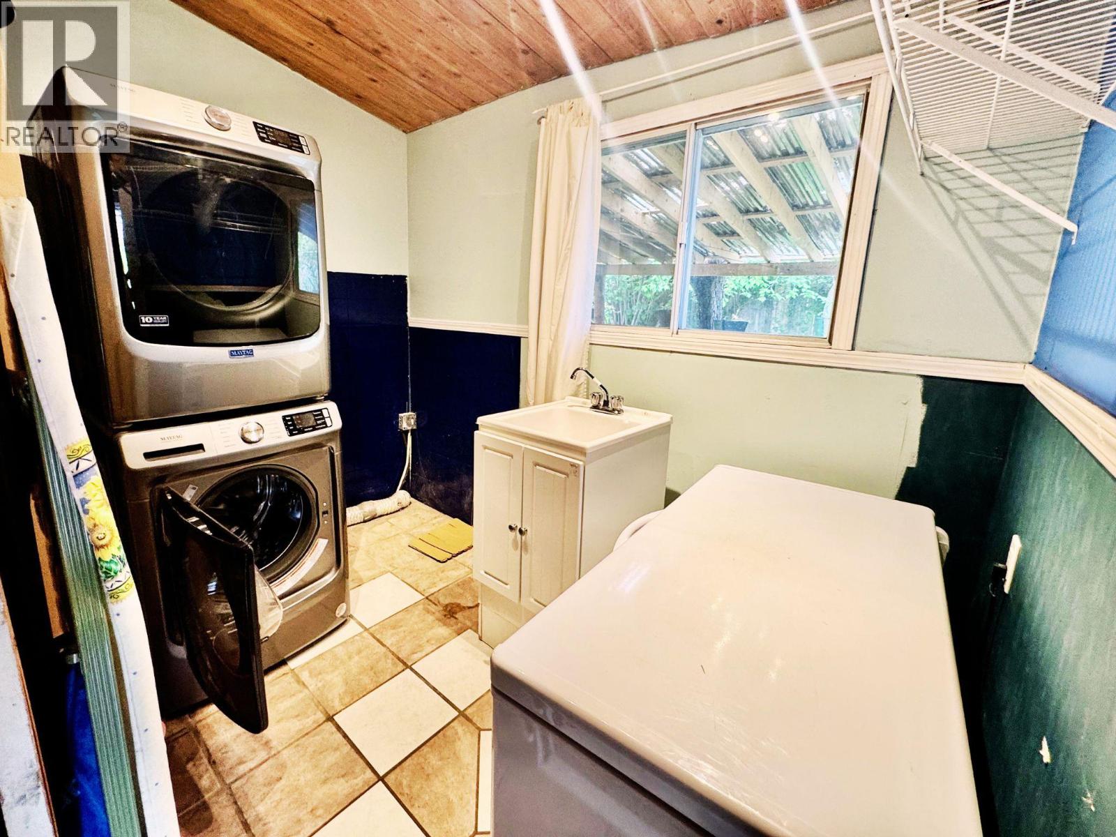 4976 Nash Street - 36