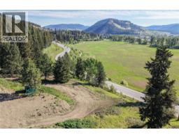 1600 Mountain View Avenue, Lumby, BC V0E2G0 Photo 23