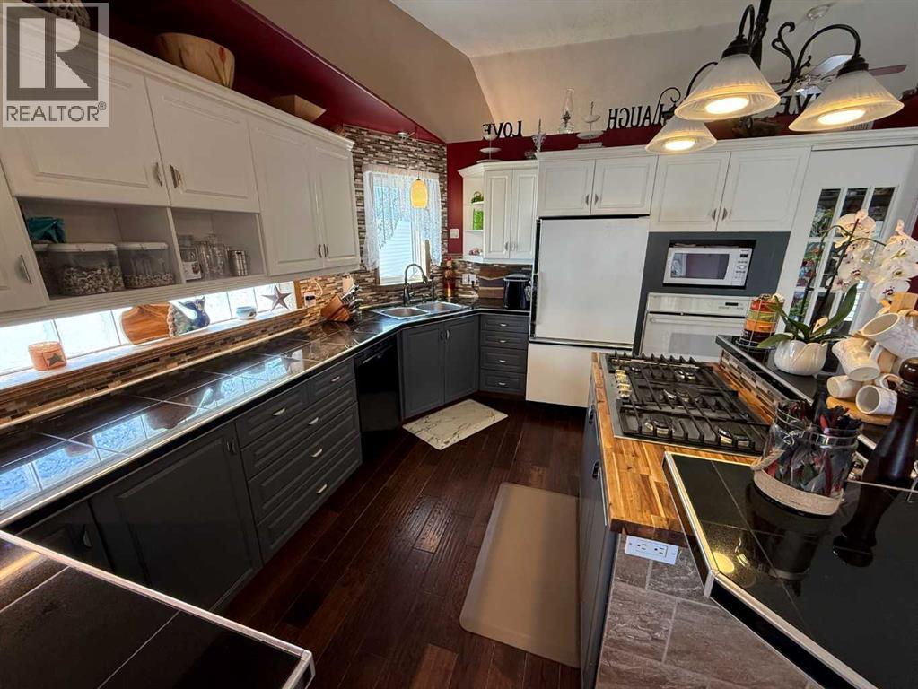 428 Collinge Road — photo 9