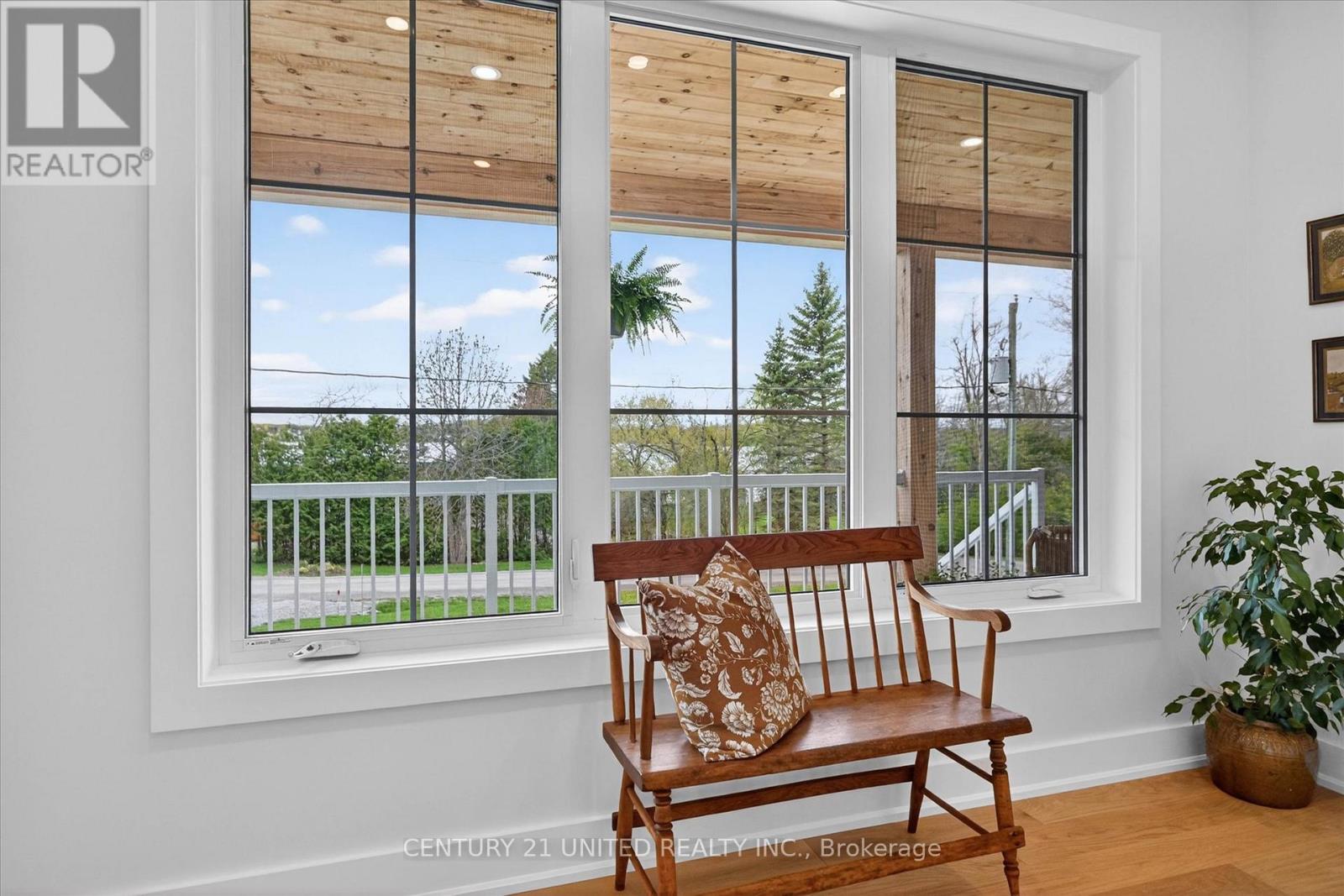 38 DARLING DRIVE - 22