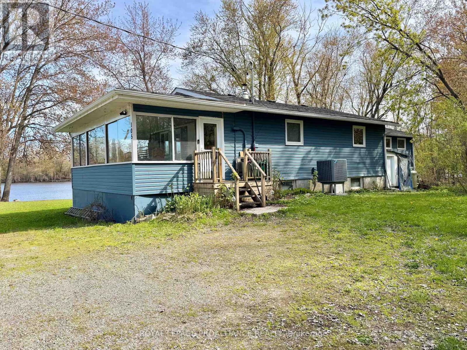105 SANCTUARY LANE - 4