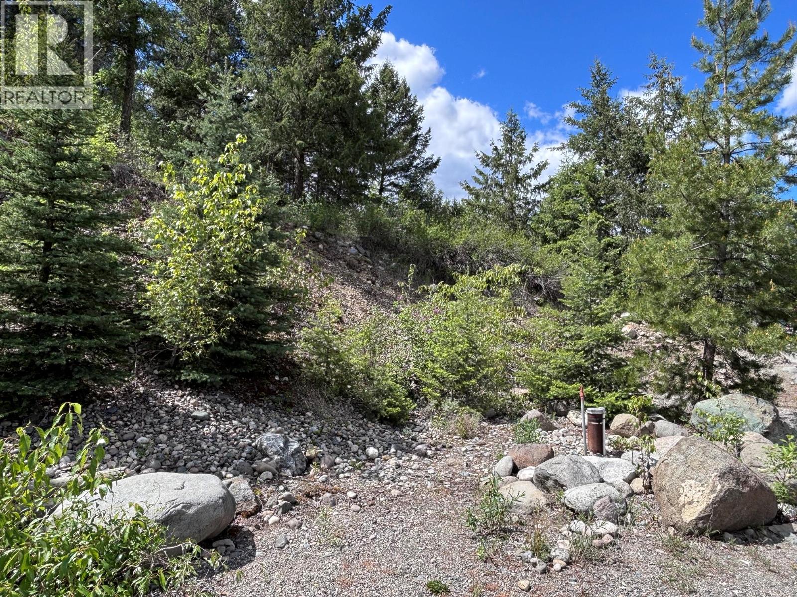  4128 3 Highway, Rock Creek