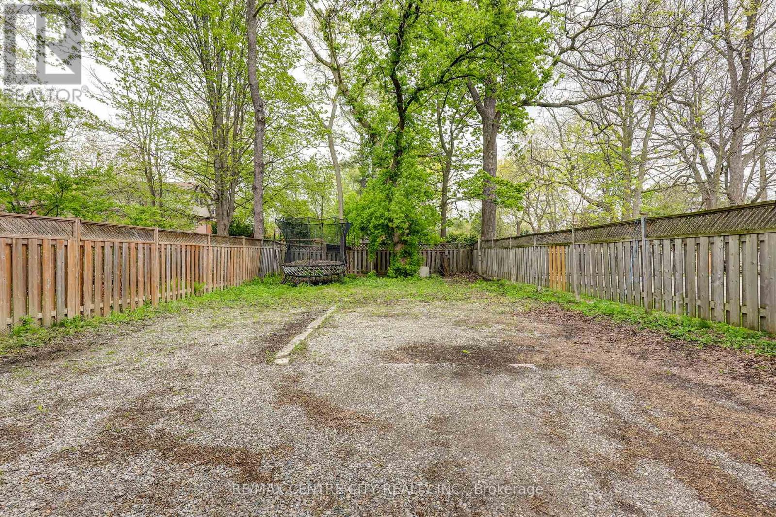 84 WHARNCLIFFE ROAD S - 5