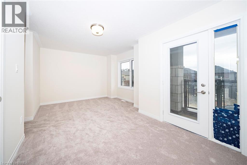 31 WAKELING Drive, Brantford, Ontario, N3V0B8 — Photo 6