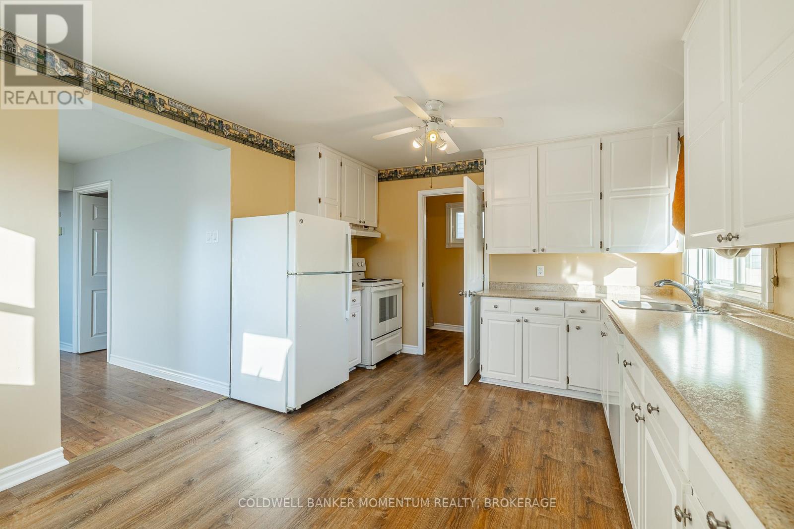 60 PATRICIA STREET - 15