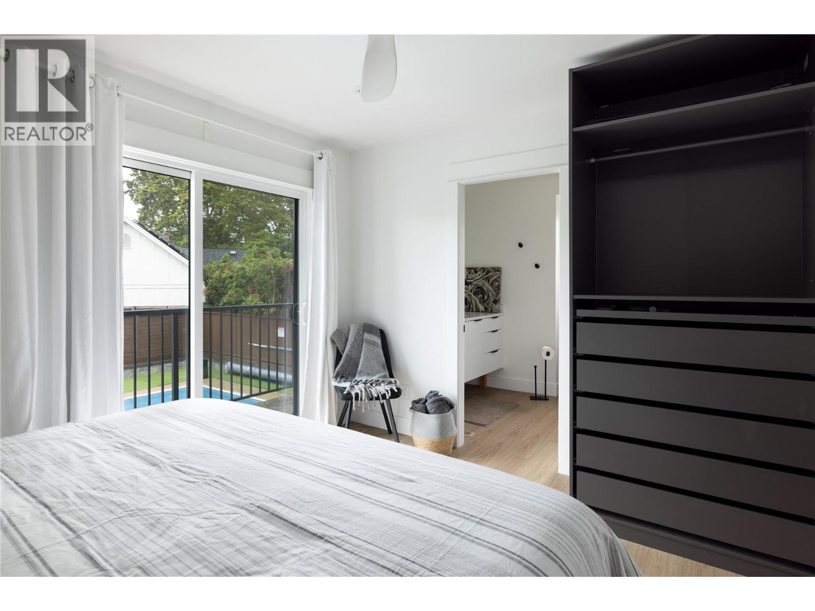 4265 Lakeshore Road, Kelowna