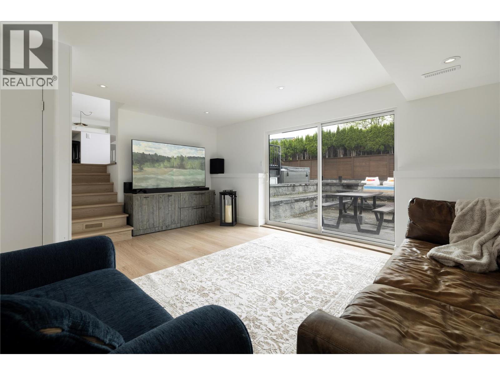 4265 Lakeshore Road, Kelowna