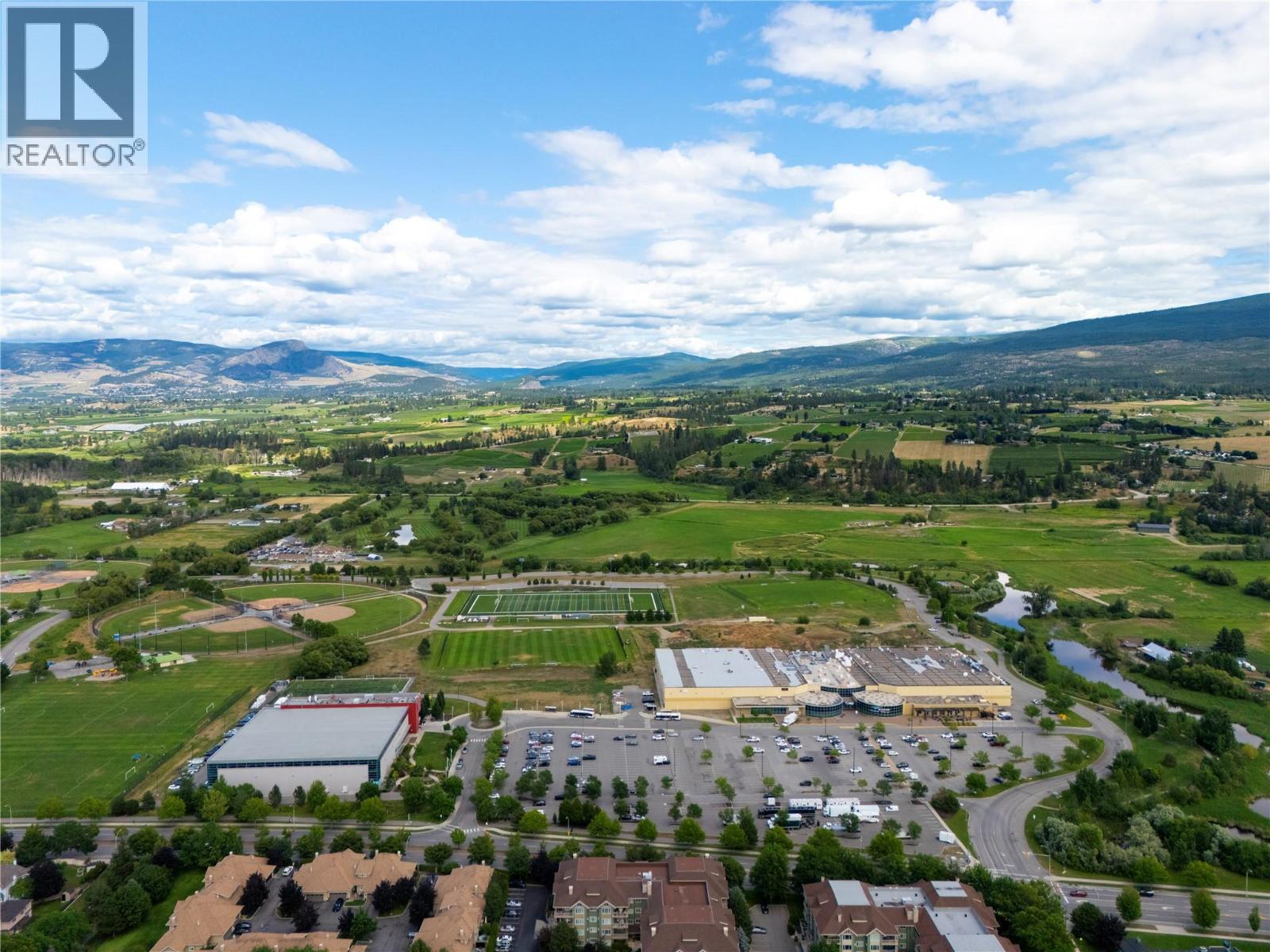 4265 Lakeshore Road, Kelowna