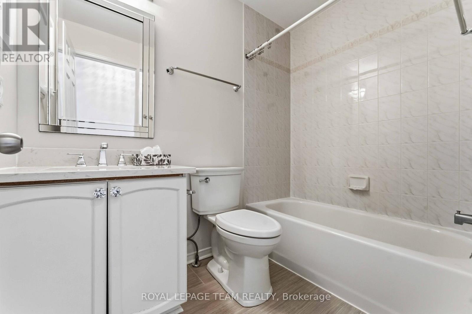 27 HIGHMONT COURT - 19