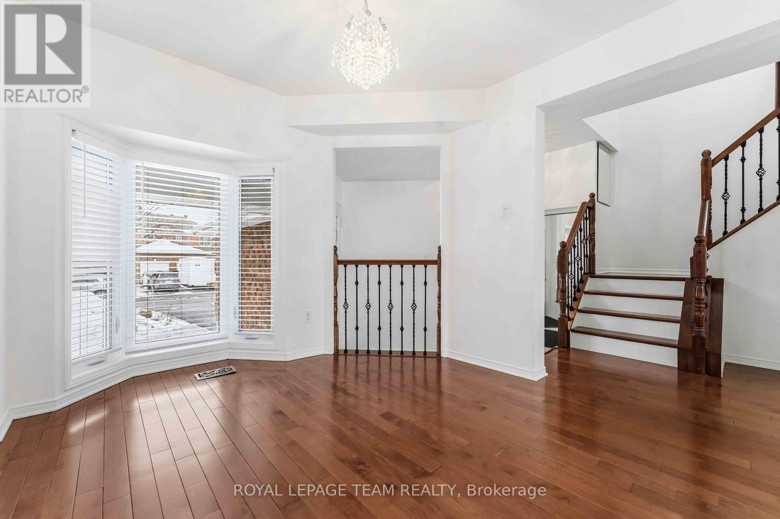 27 HIGHMONT COURT - 5