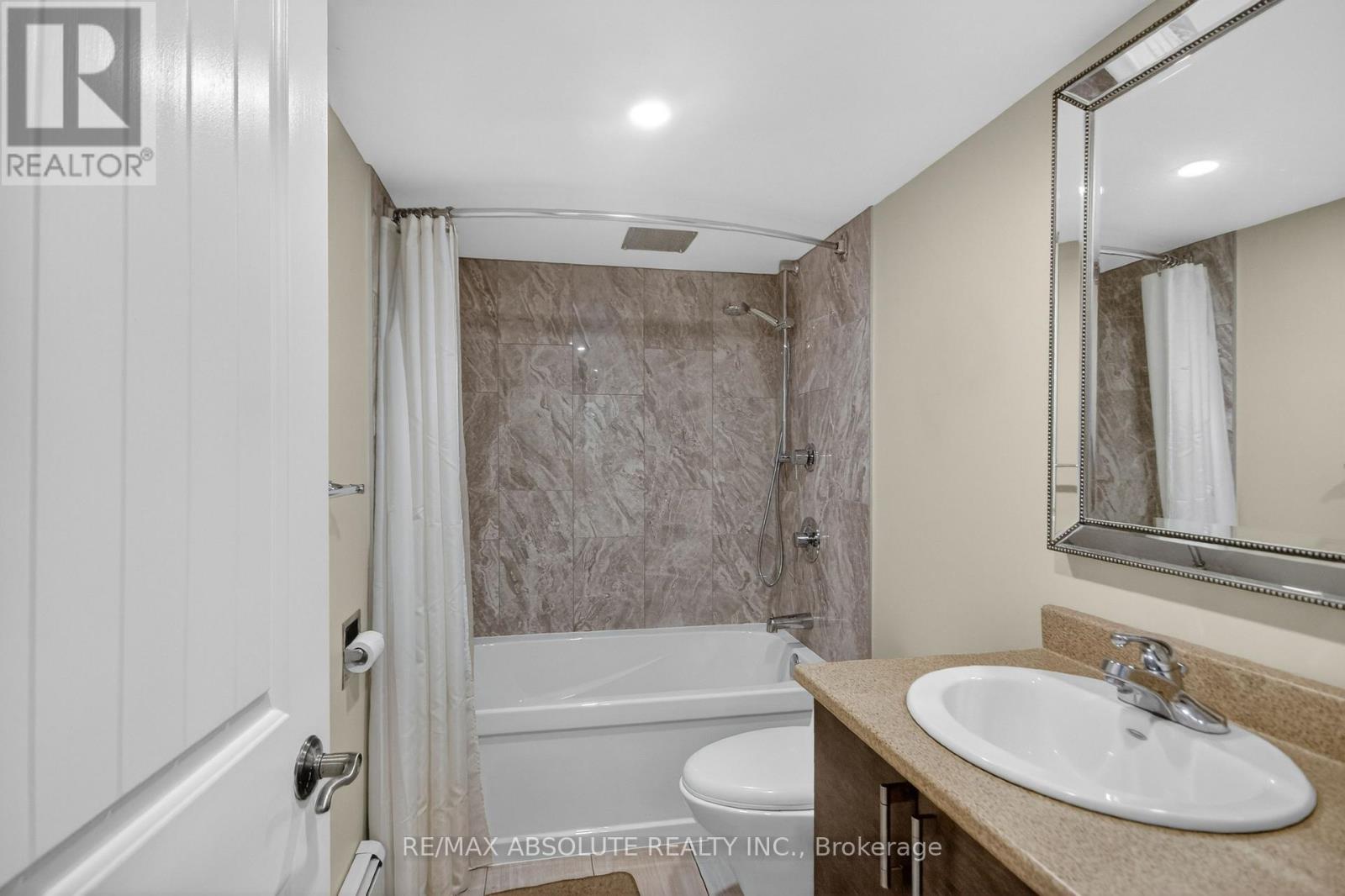 782 NOTRE DAME STREET - 30