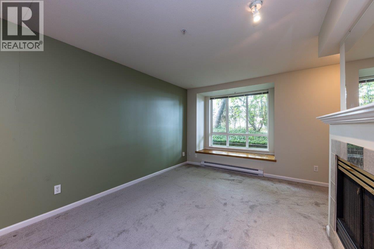79 6588 SOUTHOAKS CRESCENT
