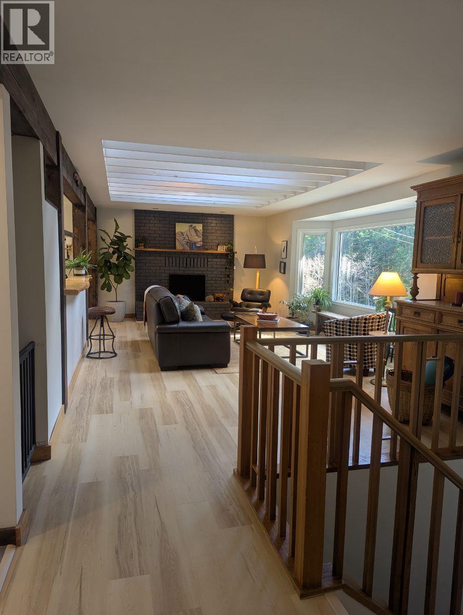 4636 JOHNSTON ROAD, Terrace