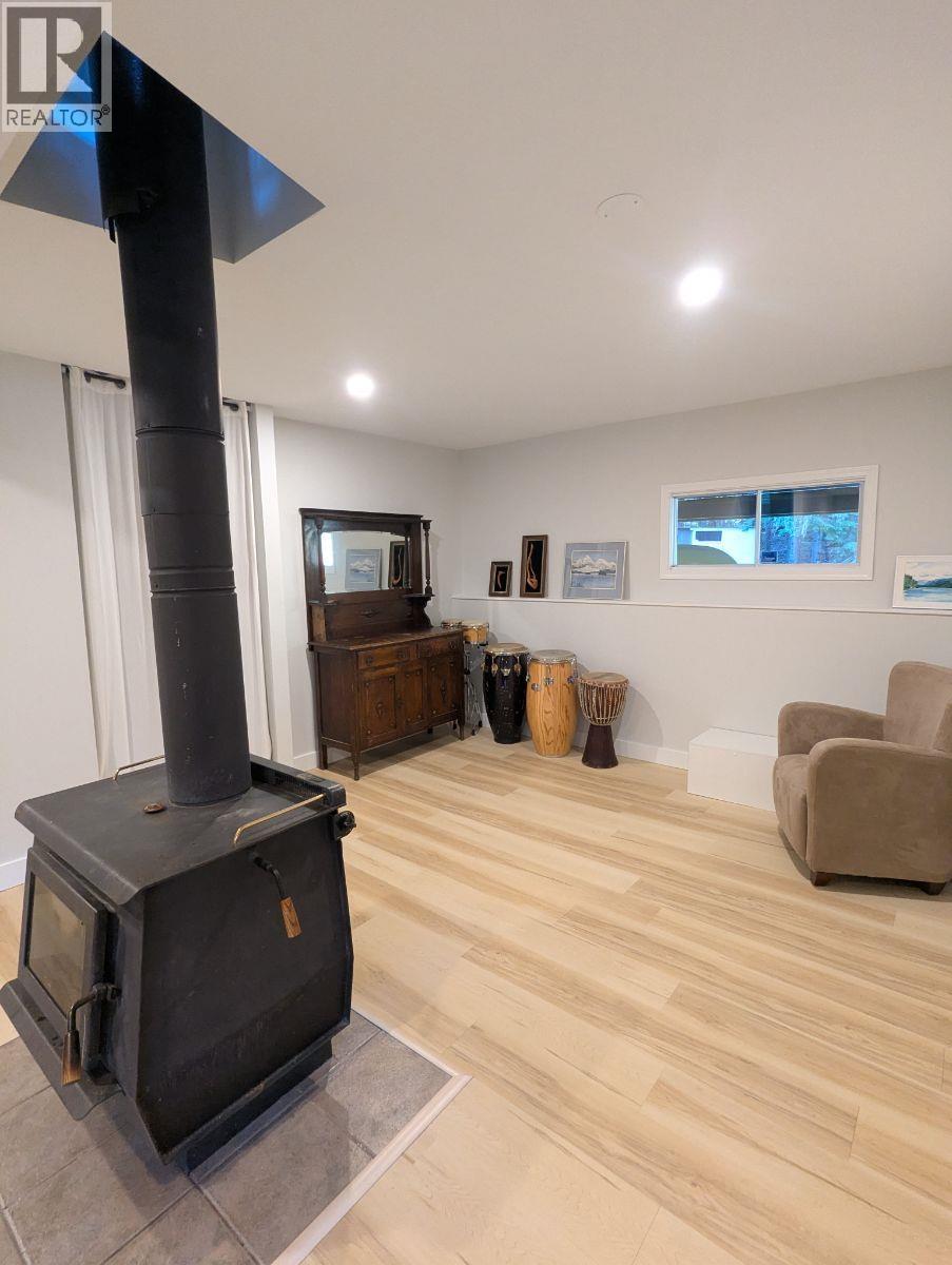 4636 JOHNSTON ROAD, Terrace