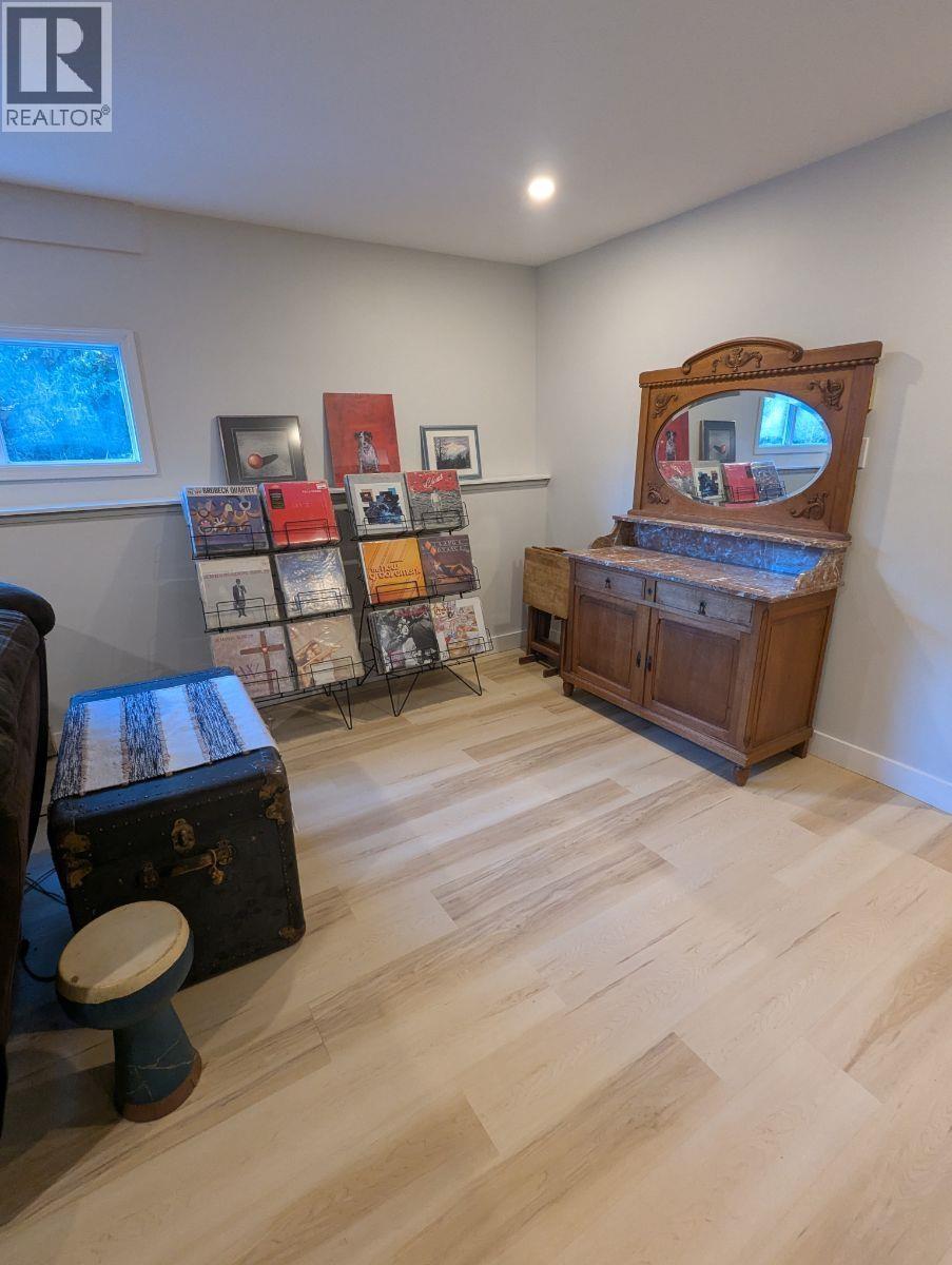 4636 JOHNSTON ROAD, Terrace