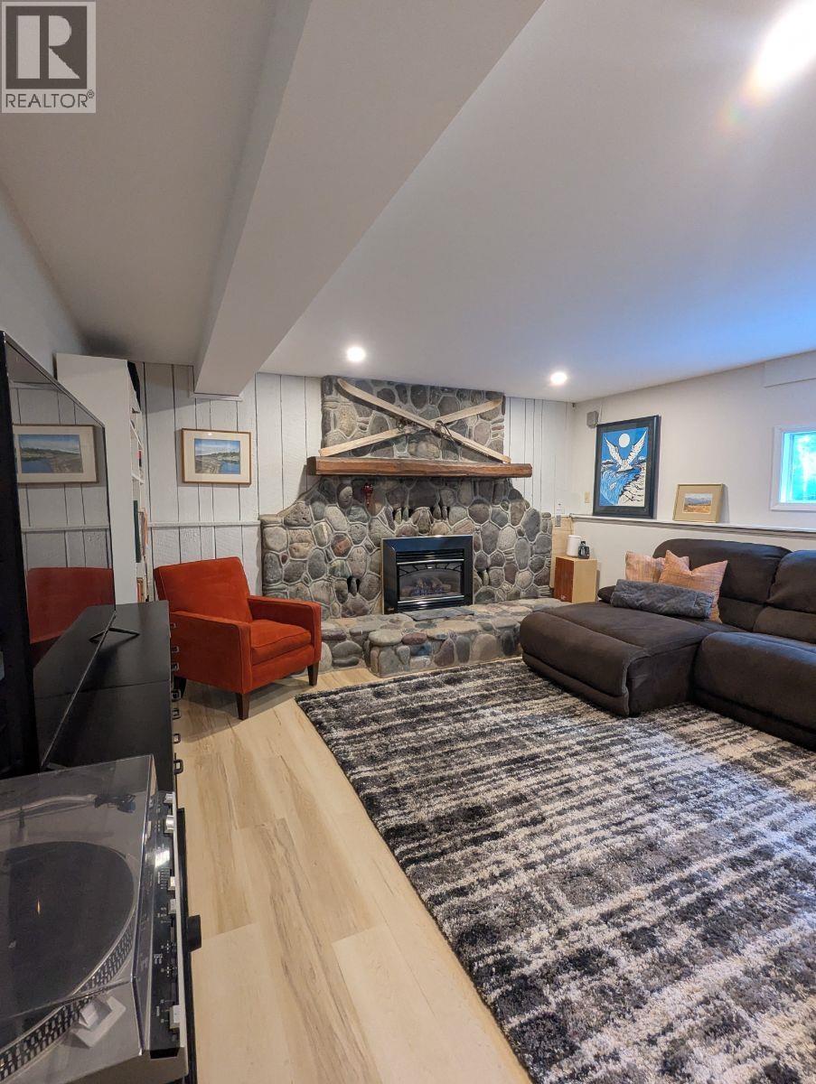 4636 JOHNSTON ROAD, Terrace