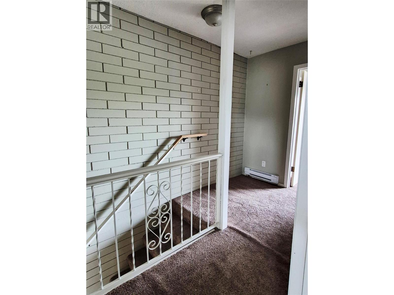 #2 4102 24 Avenue - 28